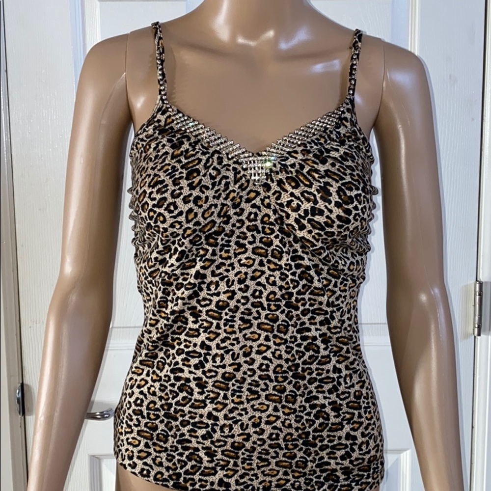 ❤️Leopard pattern tank top w jewels in the front